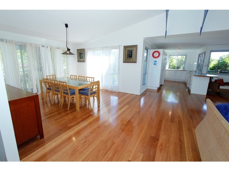 81 Tramican Street, Point Lookout QLD 4183