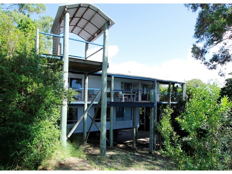 81 Tramican Street, Point Lookout QLD 4183