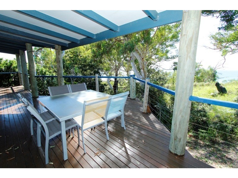 81 Tramican Street, Point Lookout QLD 4183