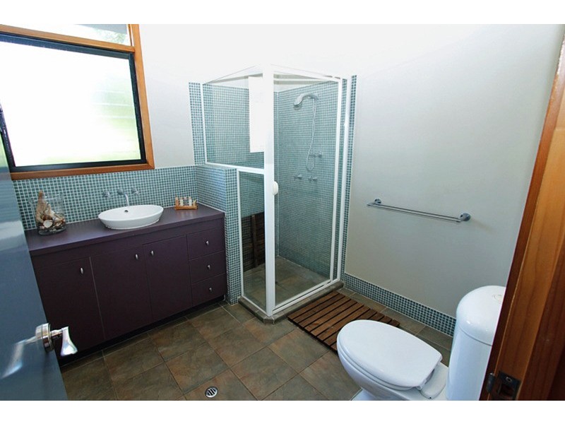 4 Mulung Street, Point Lookout QLD 4183