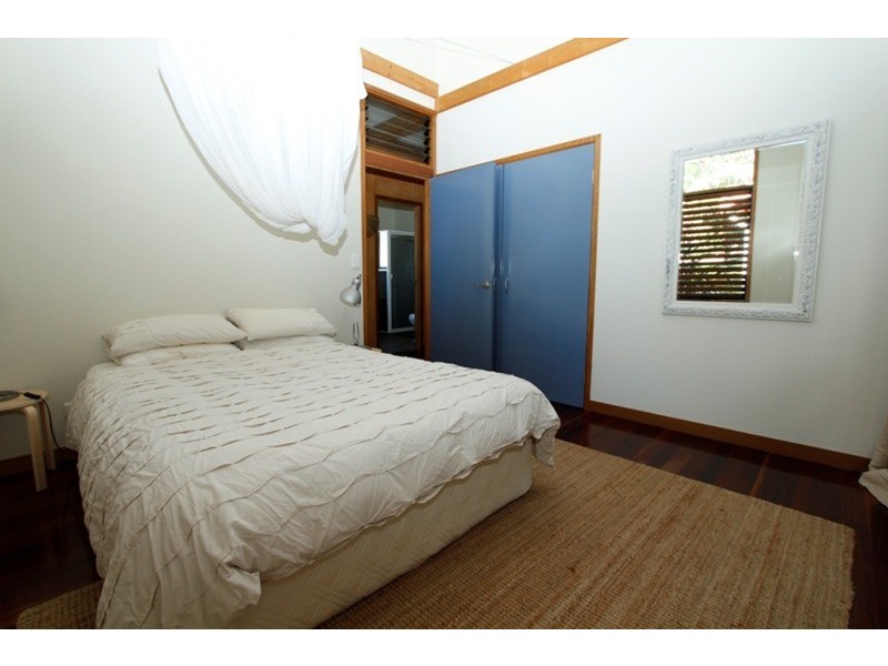 4 Mulung Street, Point Lookout QLD 4183