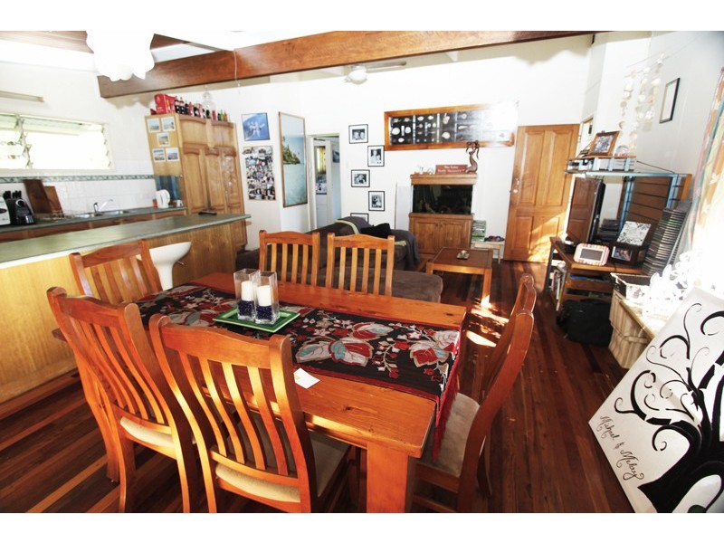 30 Booran Street, Point Lookout QLD 4183