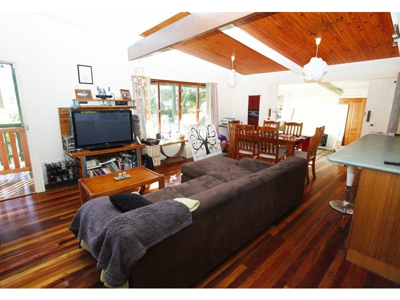 30 Booran Street, Point Lookout QLD 4183