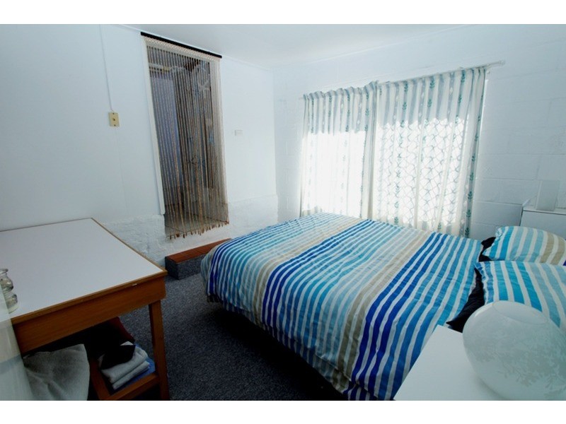 4 Oxley Parade, Dunwich QLD 4183