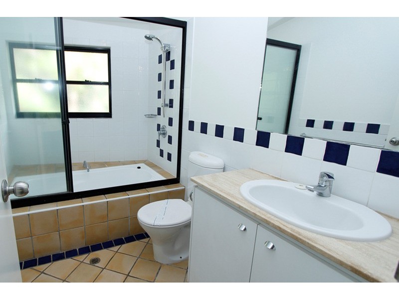 118-120 Mooloomba Road, Point Lookout QLD 4183