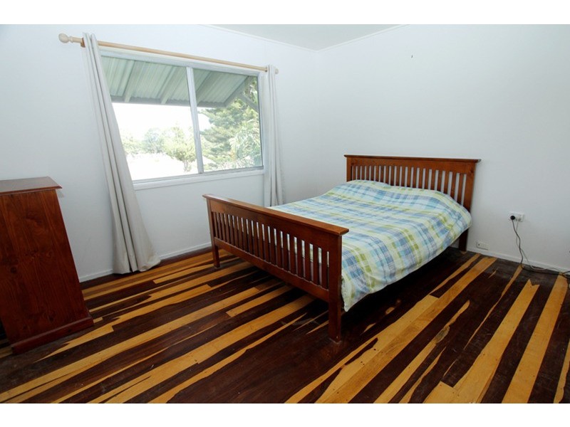 19 Mallon Street, Dunwich QLD 4183