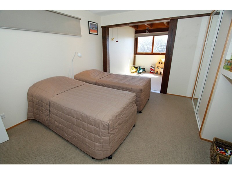 99 Mooloomba Road, Point Lookout QLD 4183