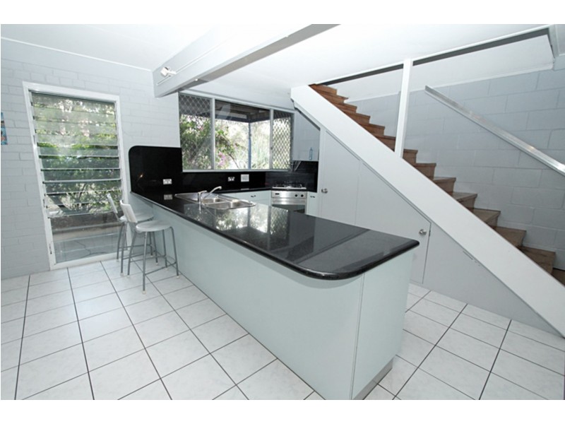 113 Dickson Way, Point Lookout QLD 4183