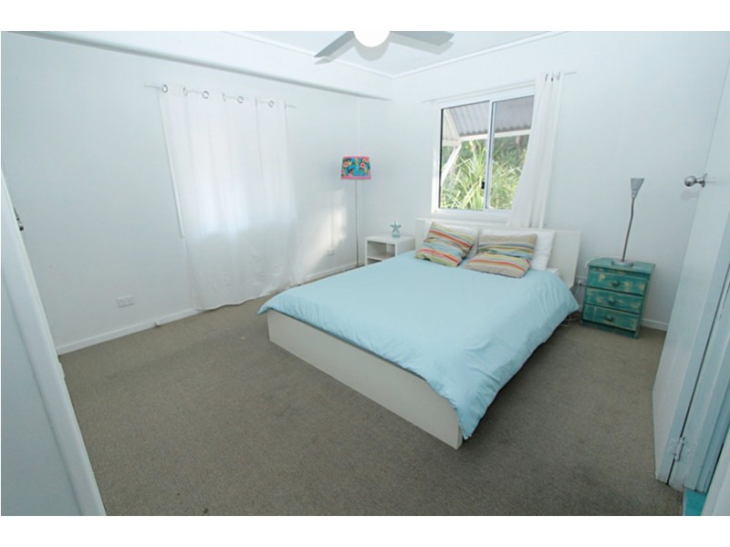 113 Dickson Way, Point Lookout QLD 4183