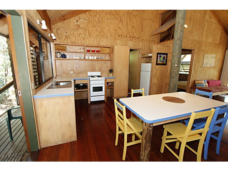 3 Bimba Street, Point Lookout QLD 4183