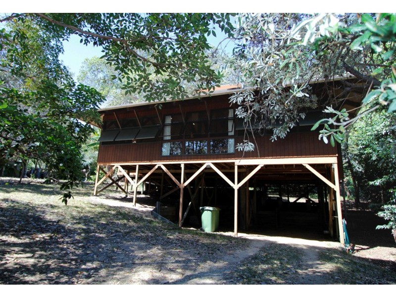 3 Bimba Street, Point Lookout QLD 4183