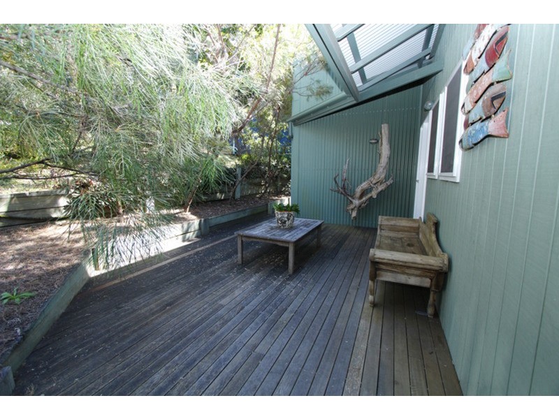 49 Cumming Parade, Point Lookout QLD 4183