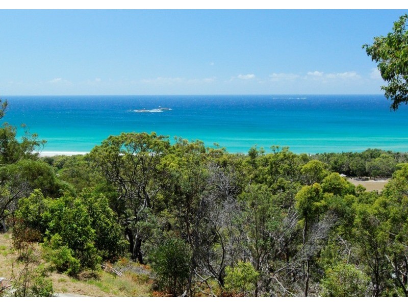 71 Tramican  Street, Point Lookout QLD 4183