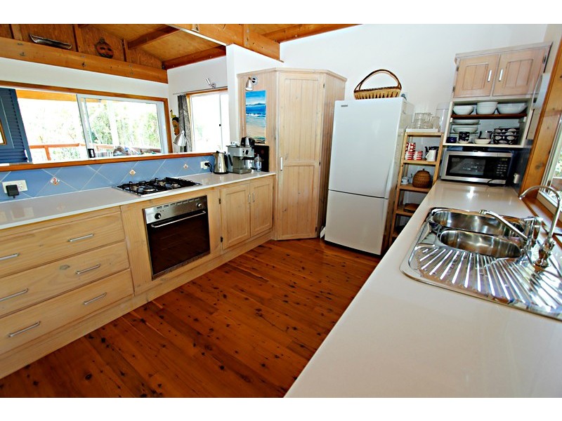 134 Tramican Street, Point Lookout QLD 4183