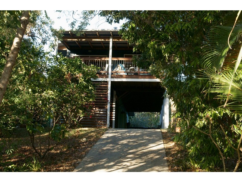 134 Tramican Street, Point Lookout QLD 4183