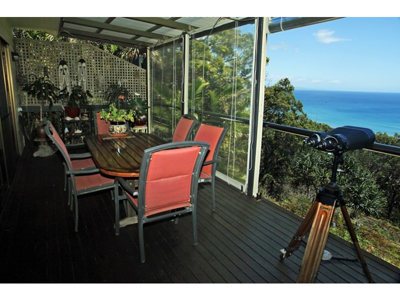 117 Tramican Street, Point Lookout QLD 4183