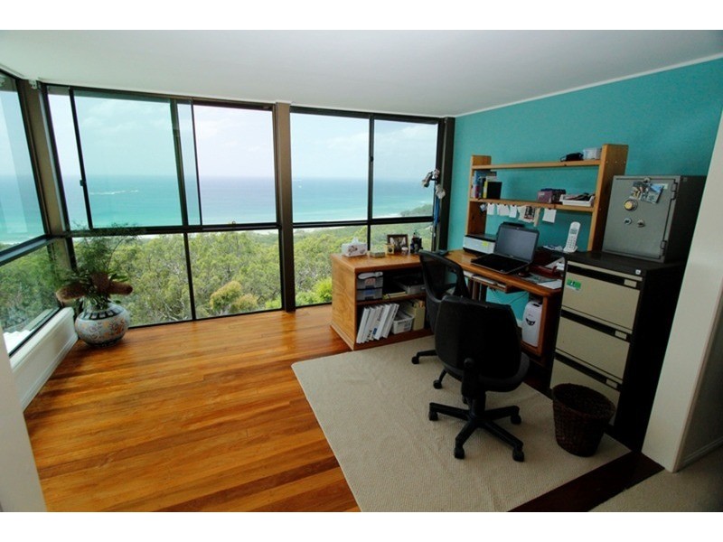 117 Tramican Street, Point Lookout QLD 4183