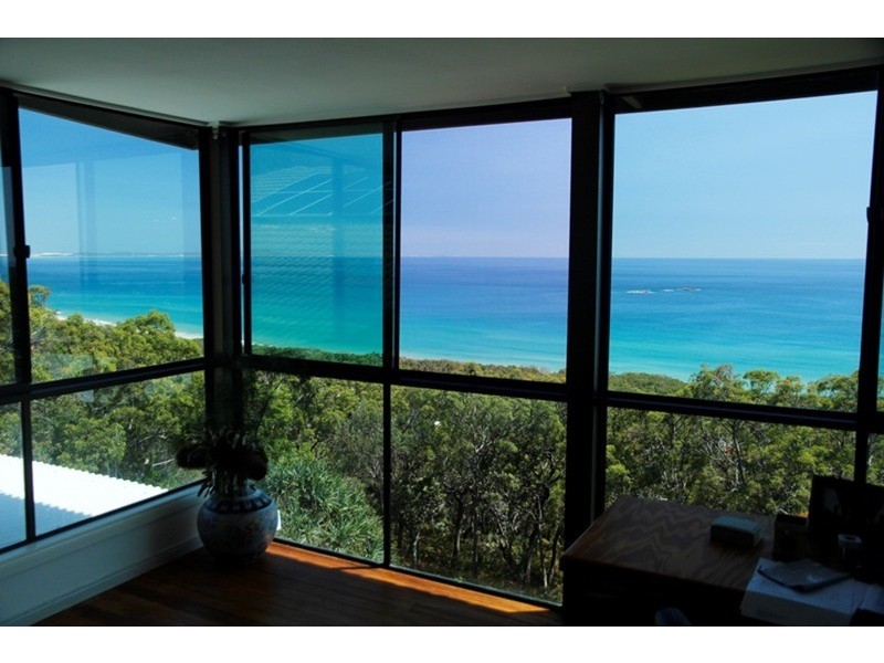 117 Tramican Street, Point Lookout QLD 4183