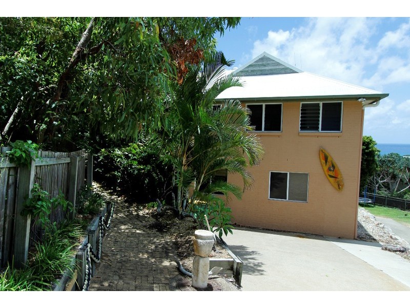 41 Cumming Parade, Point Lookout QLD 4183