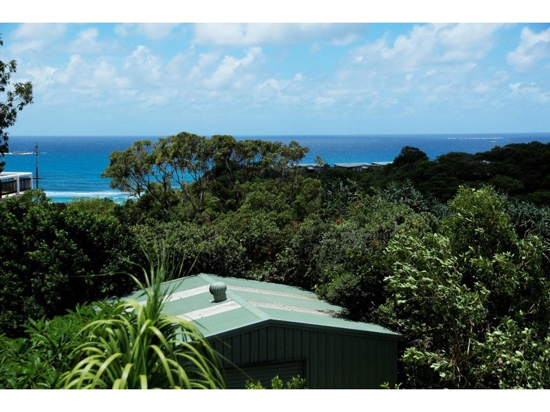 41 Cumming Parade, Point Lookout QLD 4183
