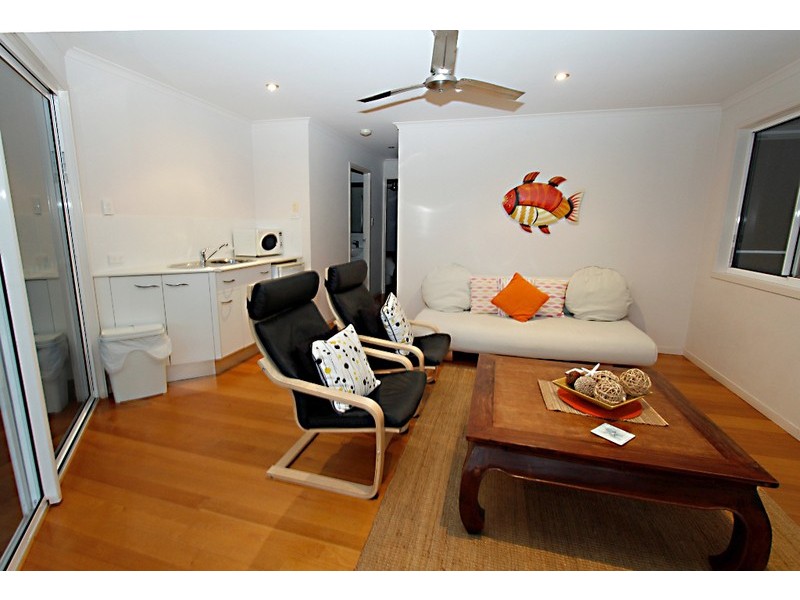 5 Pratt Court, Point Lookout QLD 4183