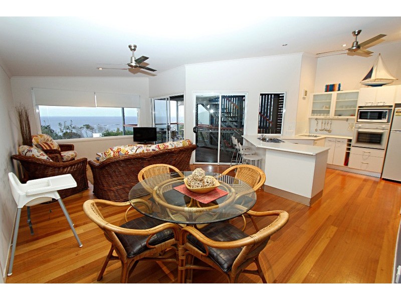 3/5 Pratt Court, Point Lookout QLD 4183