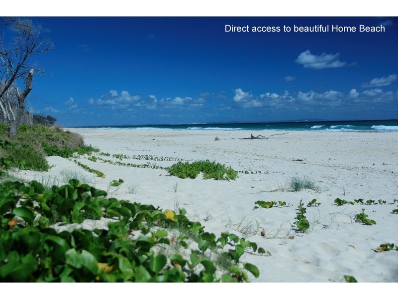 108 Dickson Way, Point Lookout QLD 4183