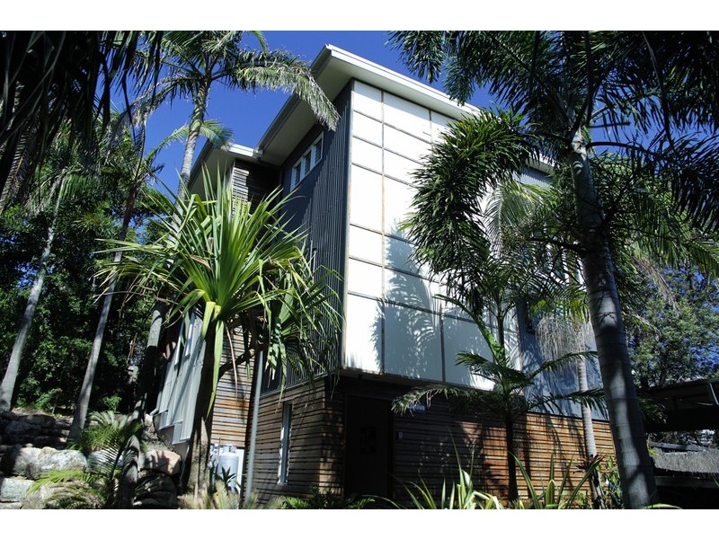 1/12 Samarinda Way, Point Lookout QLD 4183