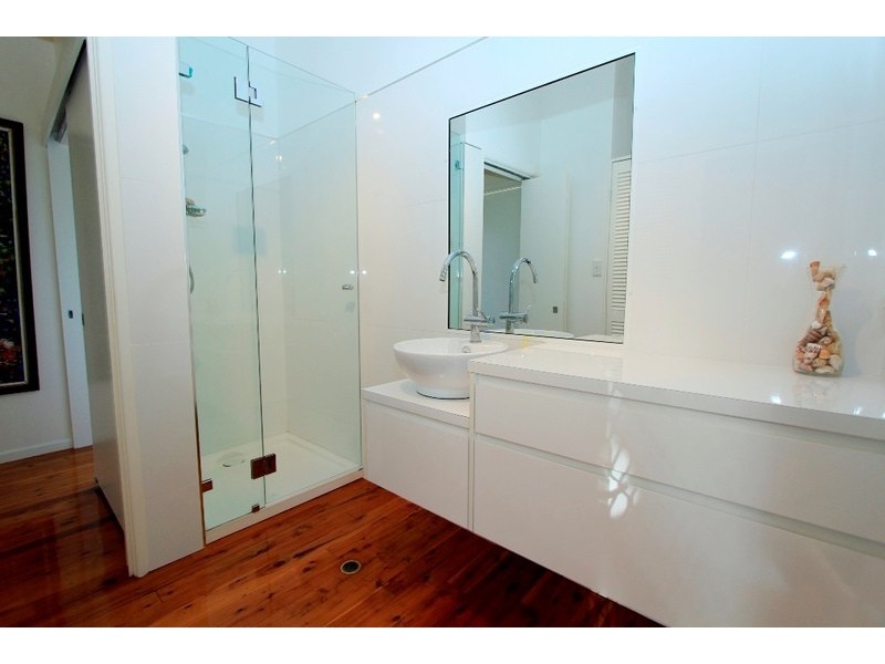 109 Dickson Way, Point Lookout QLD 4183