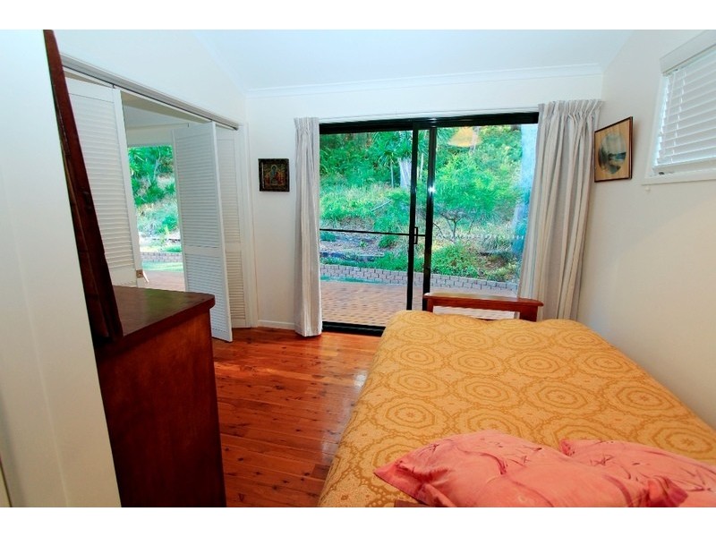 109 Dickson Way, Point Lookout QLD 4183