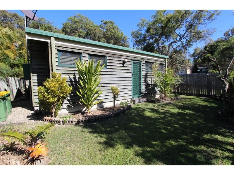 109 Dickson Way, Point Lookout QLD 4183