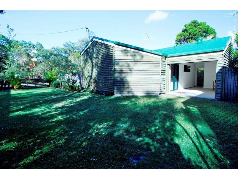 109 Dickson Way, Point Lookout QLD 4183