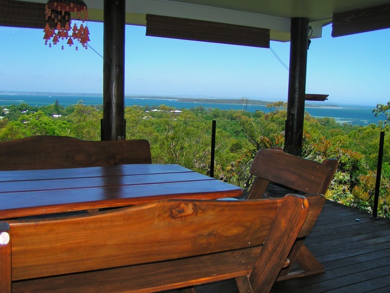 133 Rainbow Crescent, Dunwich QLD 4183