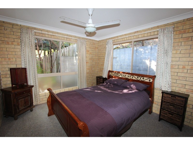 1/34 Samarinda  Way, Point Lookout QLD 4183