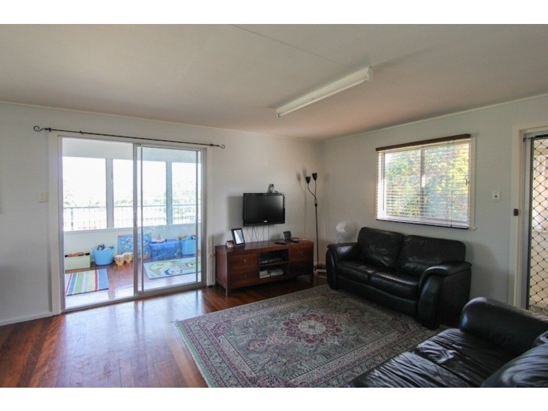 12  Guy Crescent, Dunwich QLD 4183