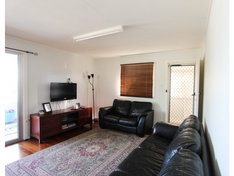 12  Guy Crescent, Dunwich QLD 4183