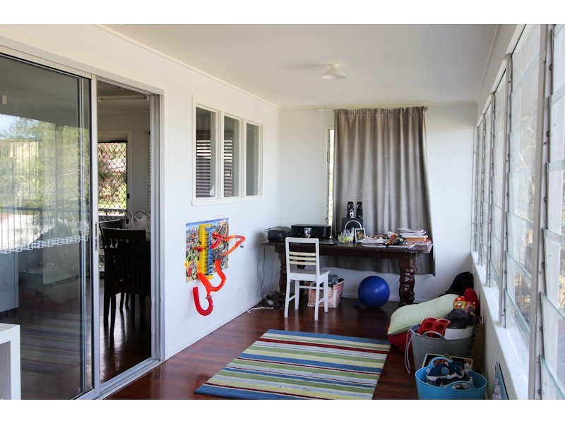 12  Guy Crescent, Dunwich QLD 4183