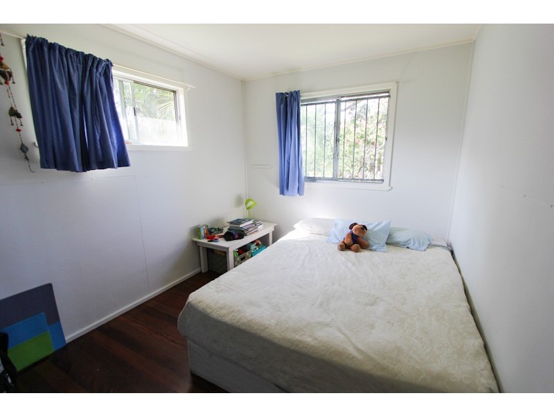 12  Guy Crescent, Dunwich QLD 4183