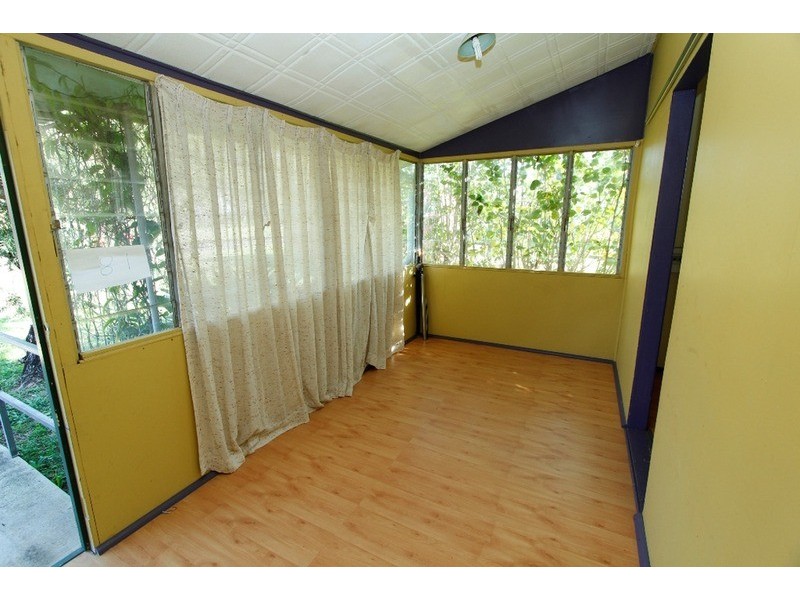 18 Oxley Parade, Dunwich QLD 4183