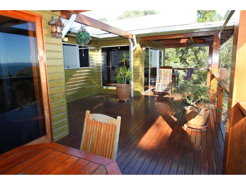 53 Rainbow Crescent, Dunwich QLD 4183