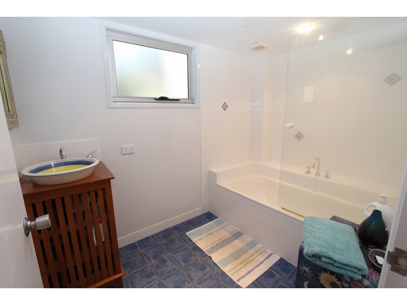 53 Rainbow Crescent, Dunwich QLD 4183
