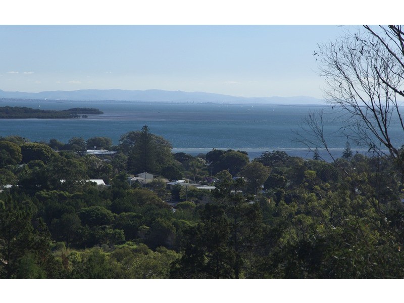 53 Rainbow Crescent, Dunwich QLD 4183