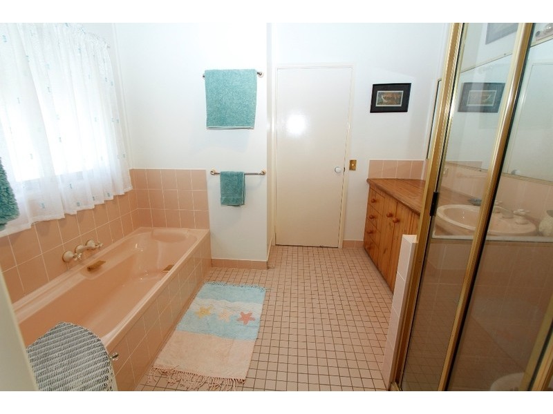 136 Tramican Street, Point Lookout QLD 4183