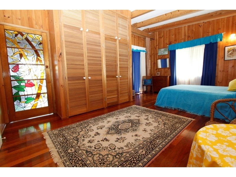 136 Tramican Street, Point Lookout QLD 4183