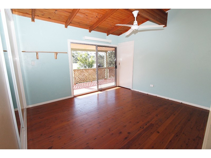 138 Rainbow Crescent, Dunwich QLD 4183