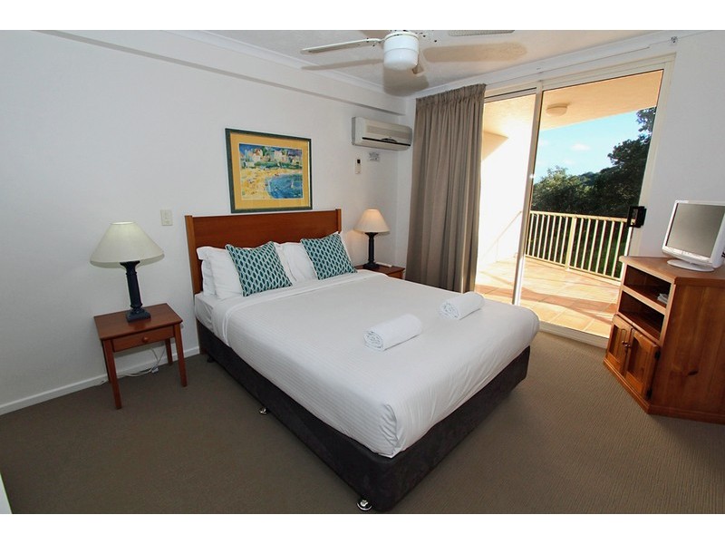 4/11 Samarinda Drive, Point Lookout QLD 4183