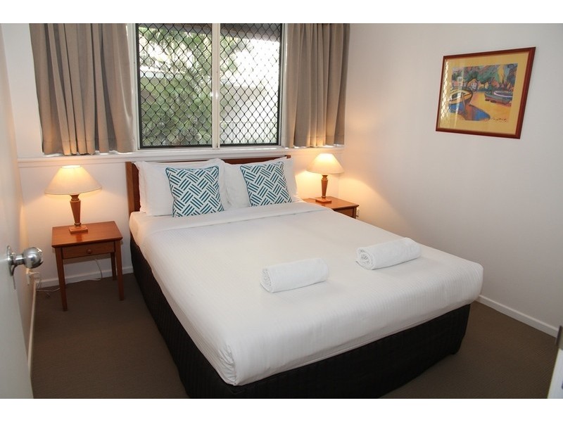 4/11 Samarinda Drive, Point Lookout QLD 4183