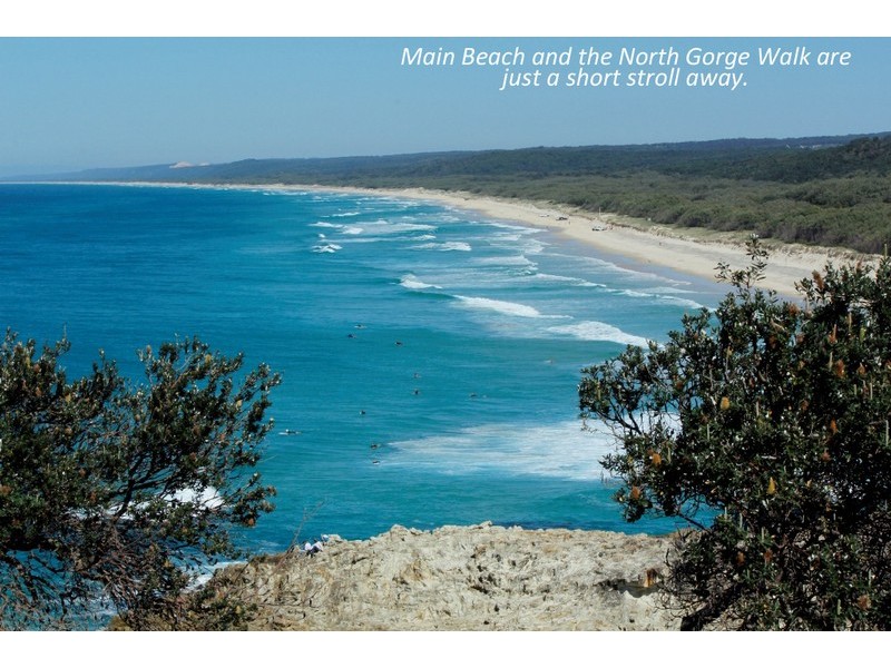 4/11 Samarinda Drive, Point Lookout QLD 4183