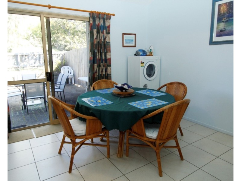 5/21-25 Cumming Parade, Point Lookout QLD 4183