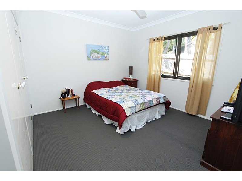 124 Tramican Street, Point Lookout QLD 4183